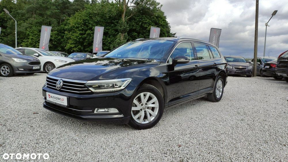 Volkswagen Passat - 11