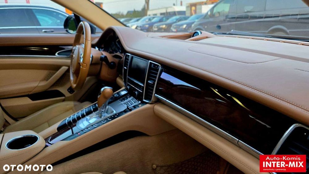 Porsche Panamera - 36