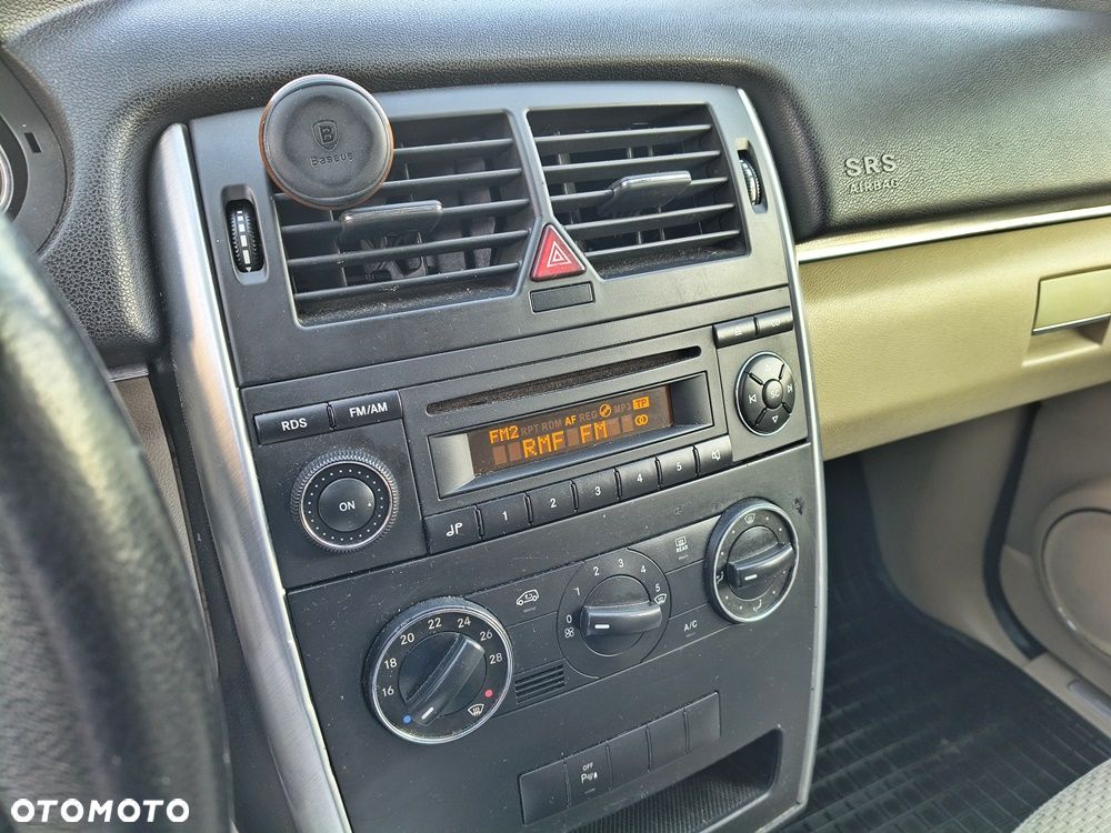 Mercedes-Benz Klasa B 180 CDI Special Edition - 22