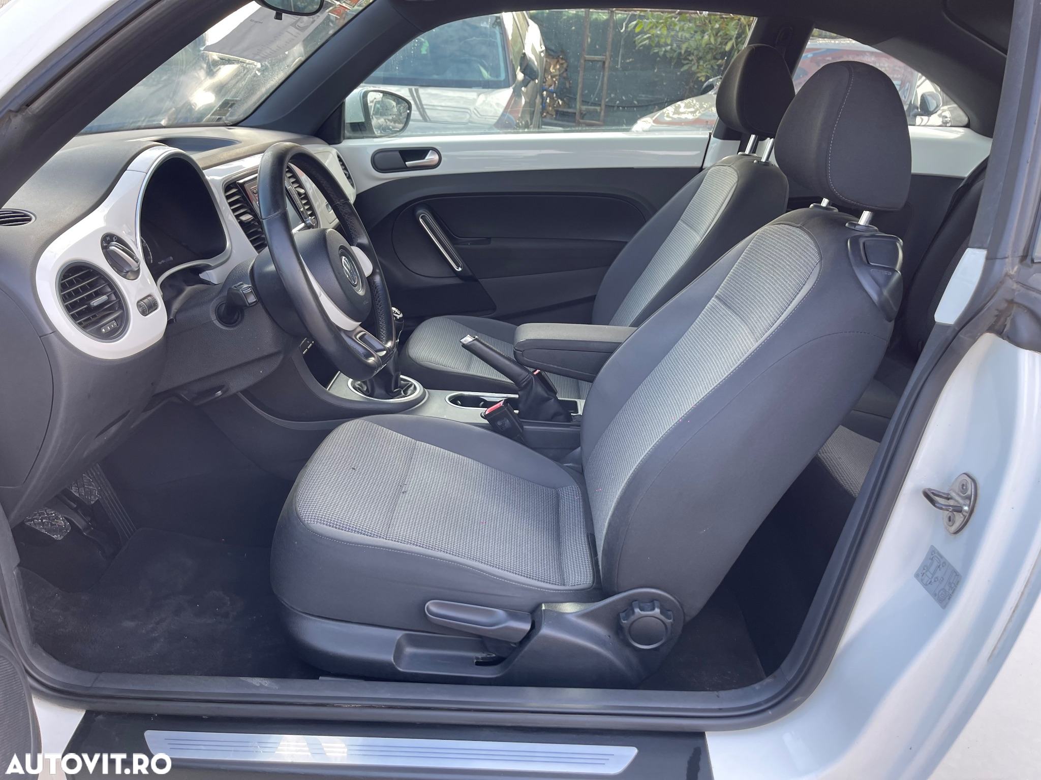 Volkswagen Beetle 1.6 TDI Design - 39