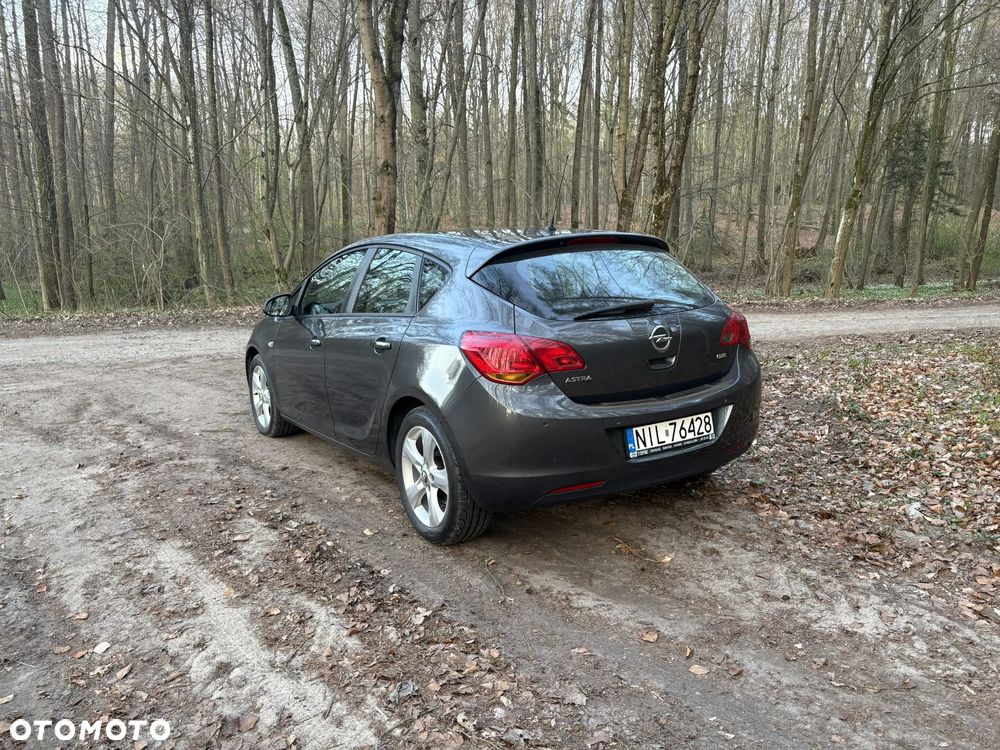 Opel Astra 1.7 CDTI - 4
