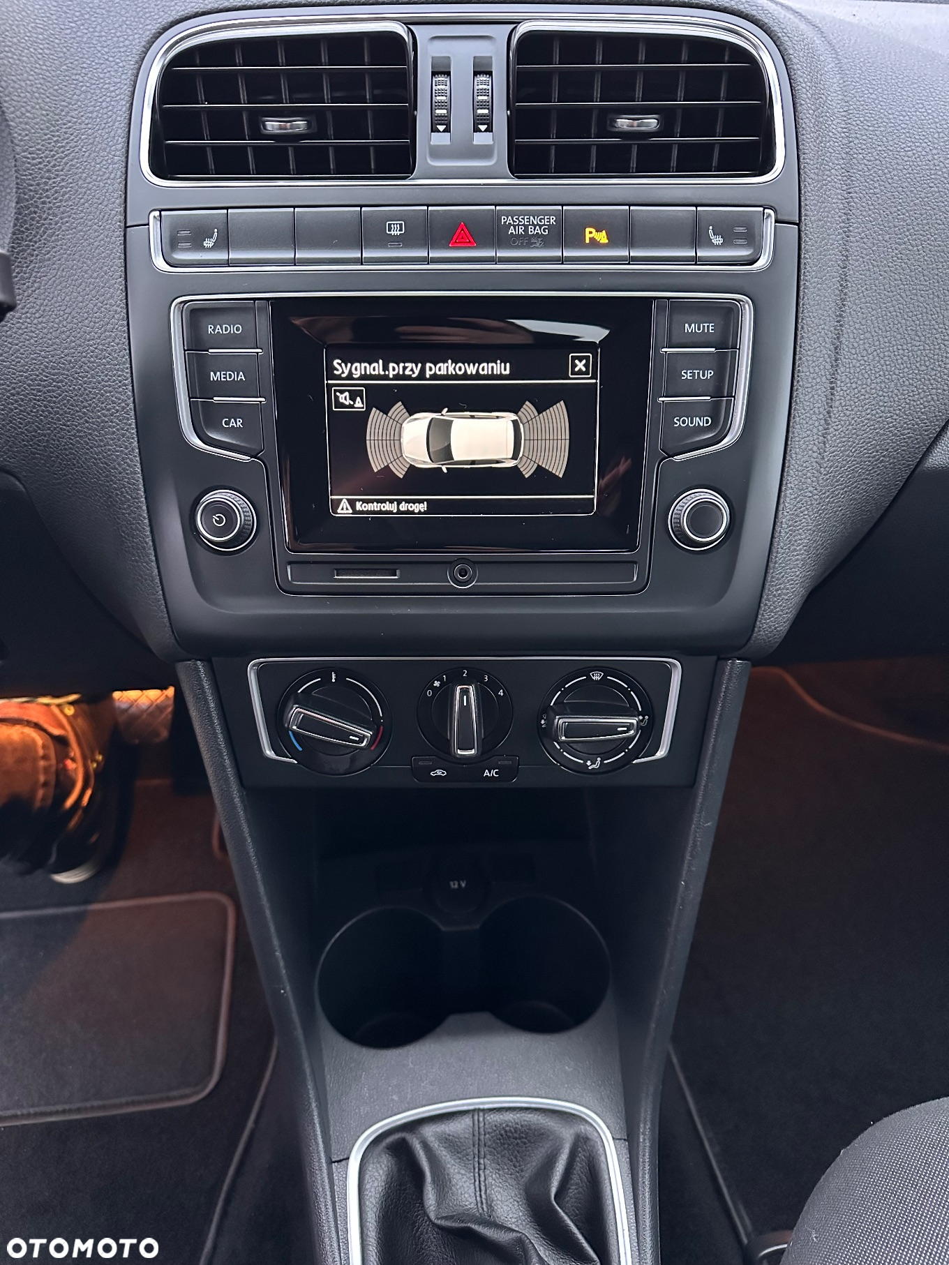 Volkswagen Polo 1.0 Comfortline - 19