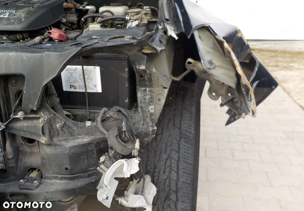 Toyota Land Cruiser - 12