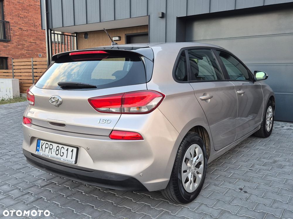 Hyundai i30 1.4 Premiere Comfort - 26