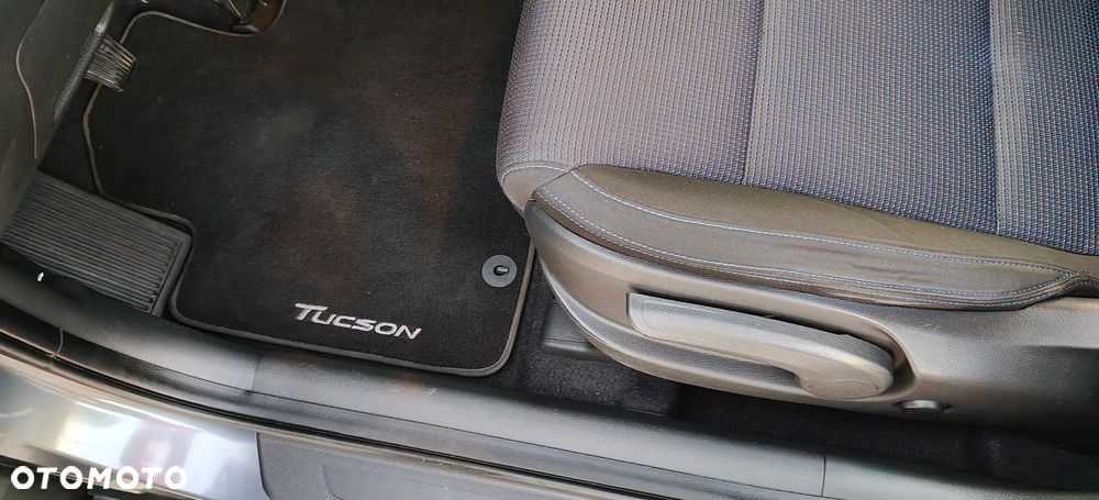 Hyundai Tucson 2.0 CRDI 4WD Style - 28