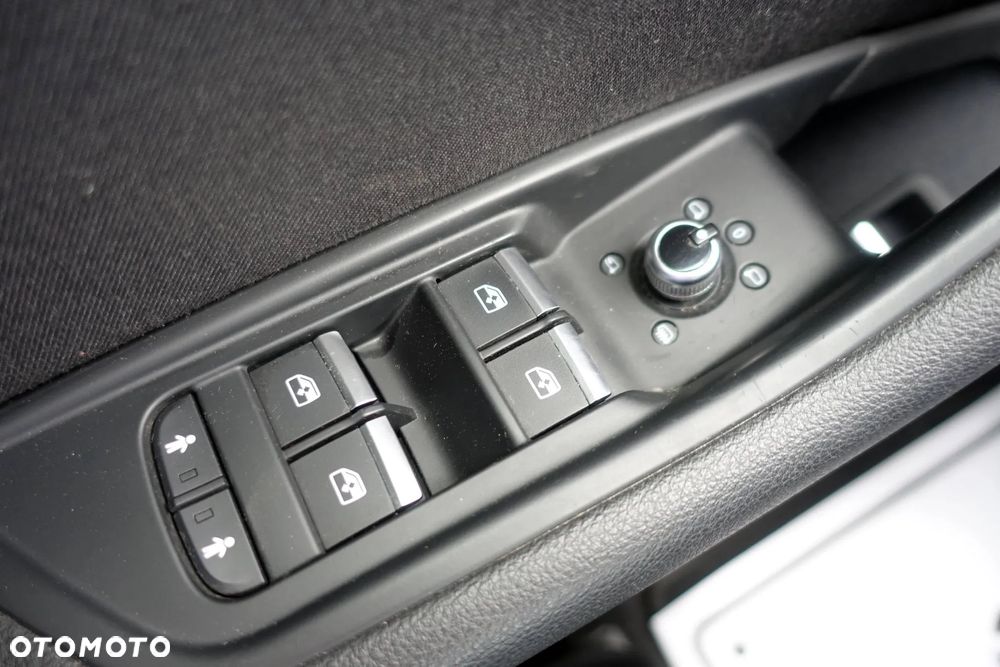 Audi A4 Avant 35 TDI S tronic sport - 36