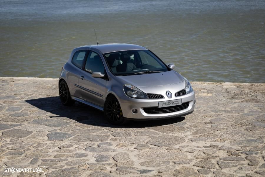 Renault Clio 2.0 16V Sport - 10
