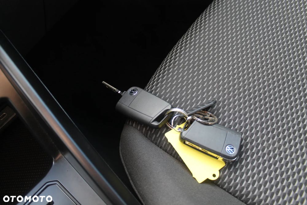 Volkswagen Polo 1.0 - 23