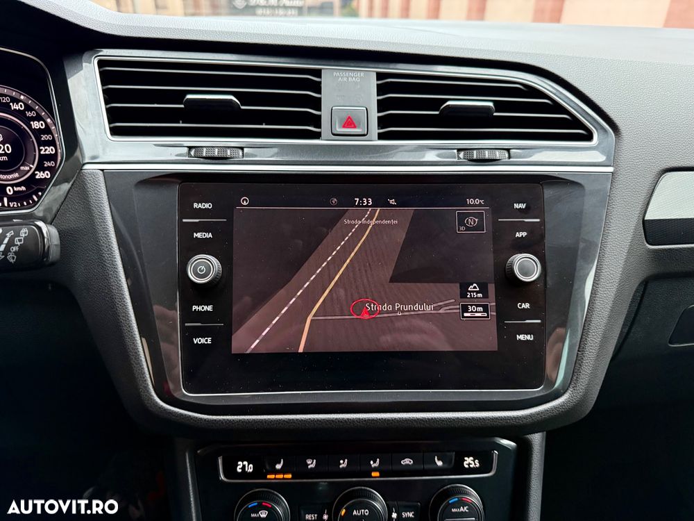 Volkswagen Tiguan - 15