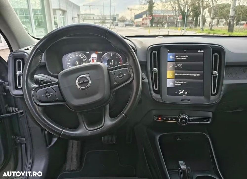 Volvo XC 40 - 7