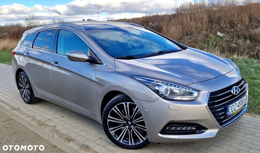 Hyundai i40 Kombi blue 1.7 CRDi DCT Premium - 3