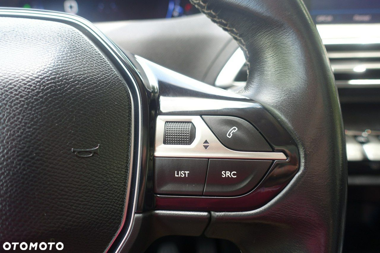 Peugeot 3008 - 26