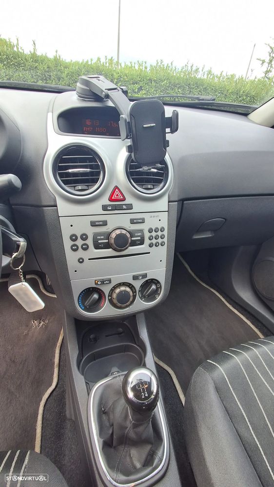 Opel Corsa 1.2 Enjoy - 16