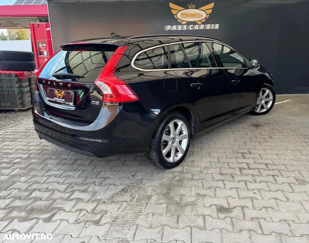 Volvo V60 D2 DRIVe Summum - 3