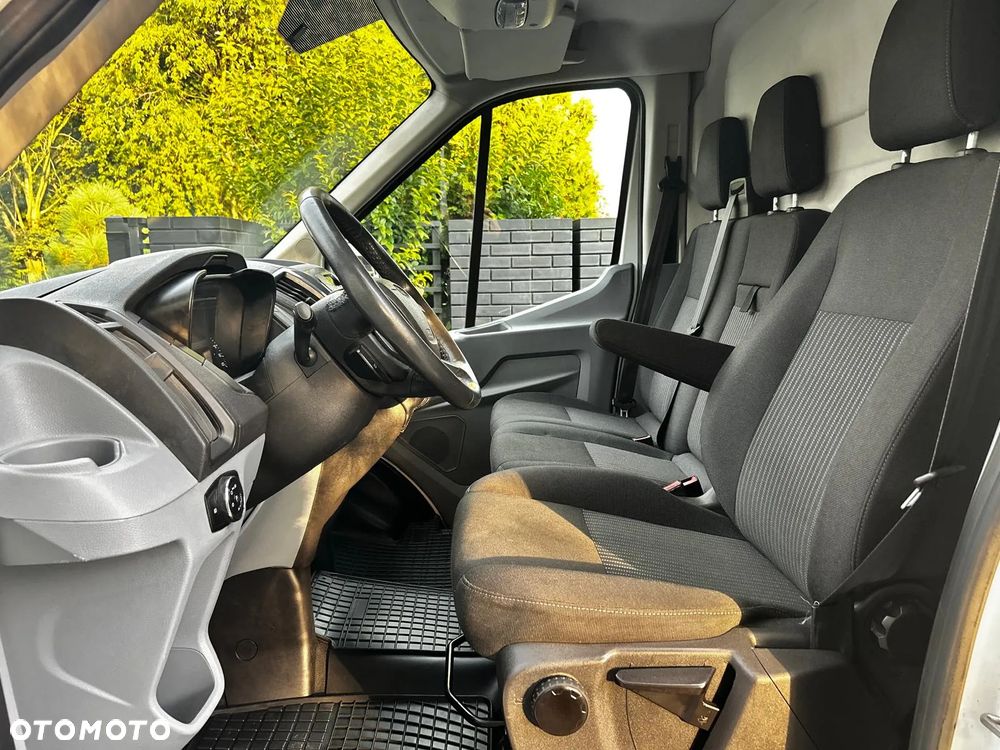 Ford Transit - 14