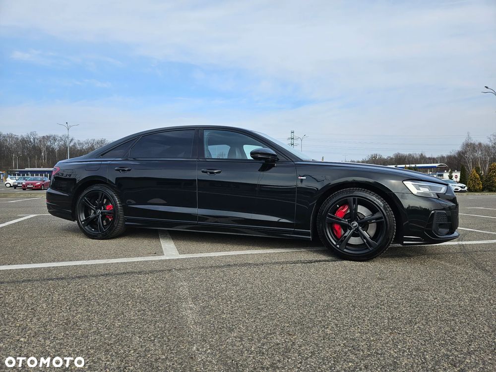 Audi A8 - 6