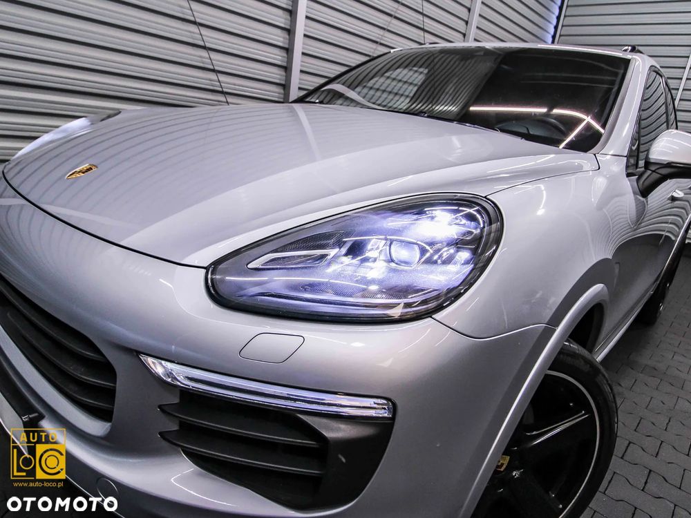 Porsche Cayenne S Diesel Platinum Edition - 37
