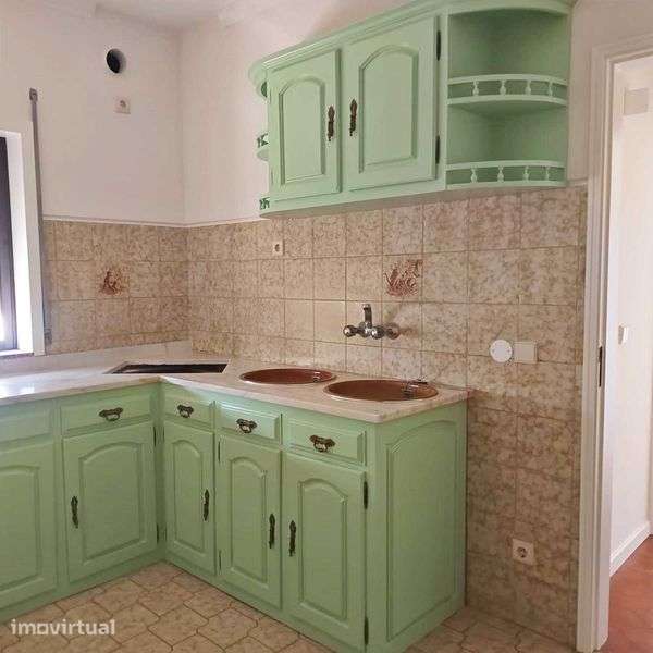 Apartamento com 1 quarto, cozinha, jardim e estacionamento - Grande imagem: 5/12