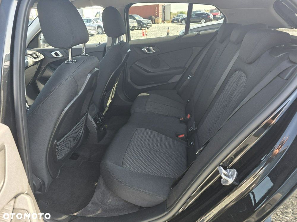 BMW Seria 1 118i Advantage - 15