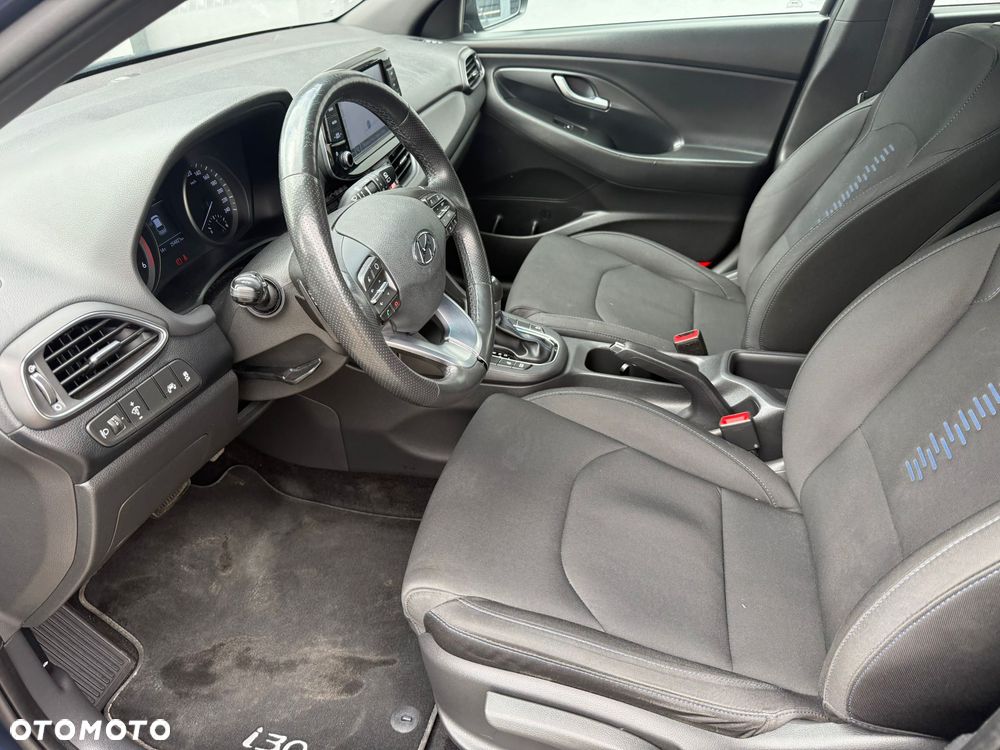 Hyundai i30 1.6 D GO Plus DCT - 11