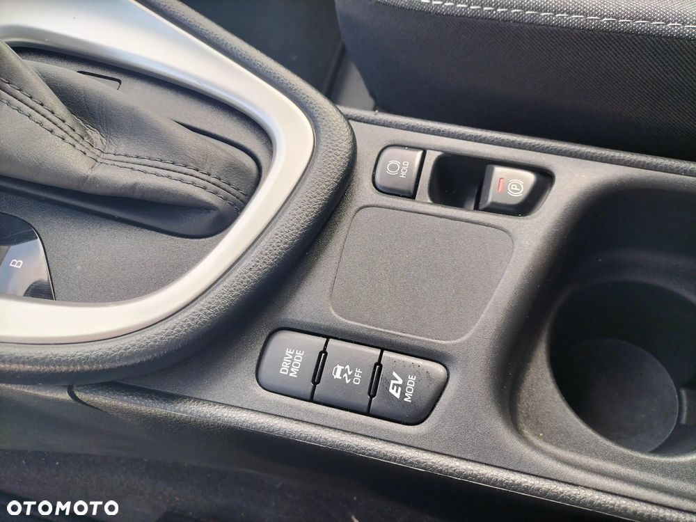Toyota Yaris Hybrid 1.5 Executive - 29