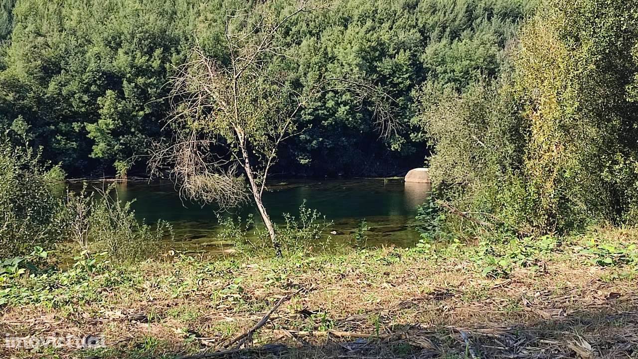 Terreno junto ao rio em Monsul, Póvoa de Lanhoso - Grande imagem: 2/20