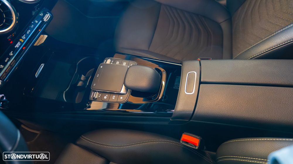 Mercedes-Benz CLA 250 - 20