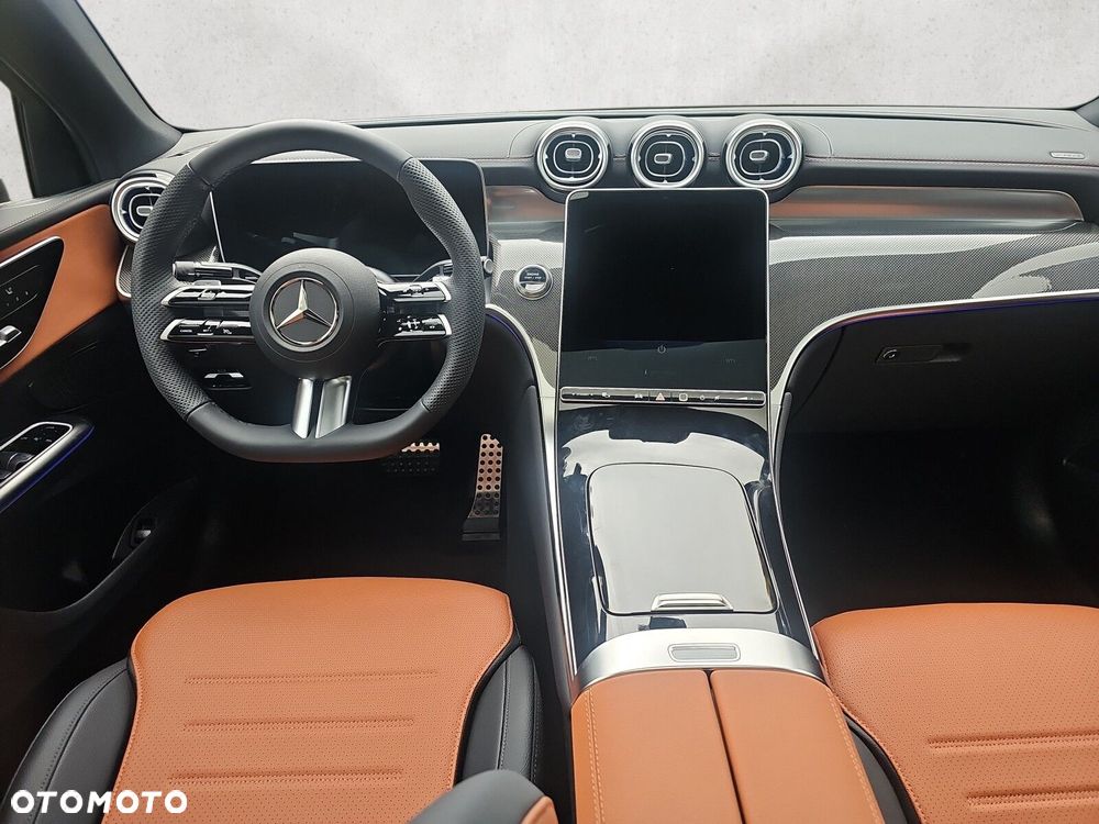 Mercedes-Benz GLC - 13