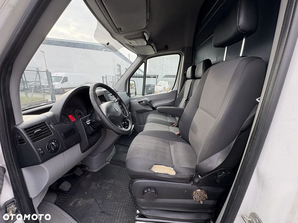 Volkswagen CRAFTER - 2