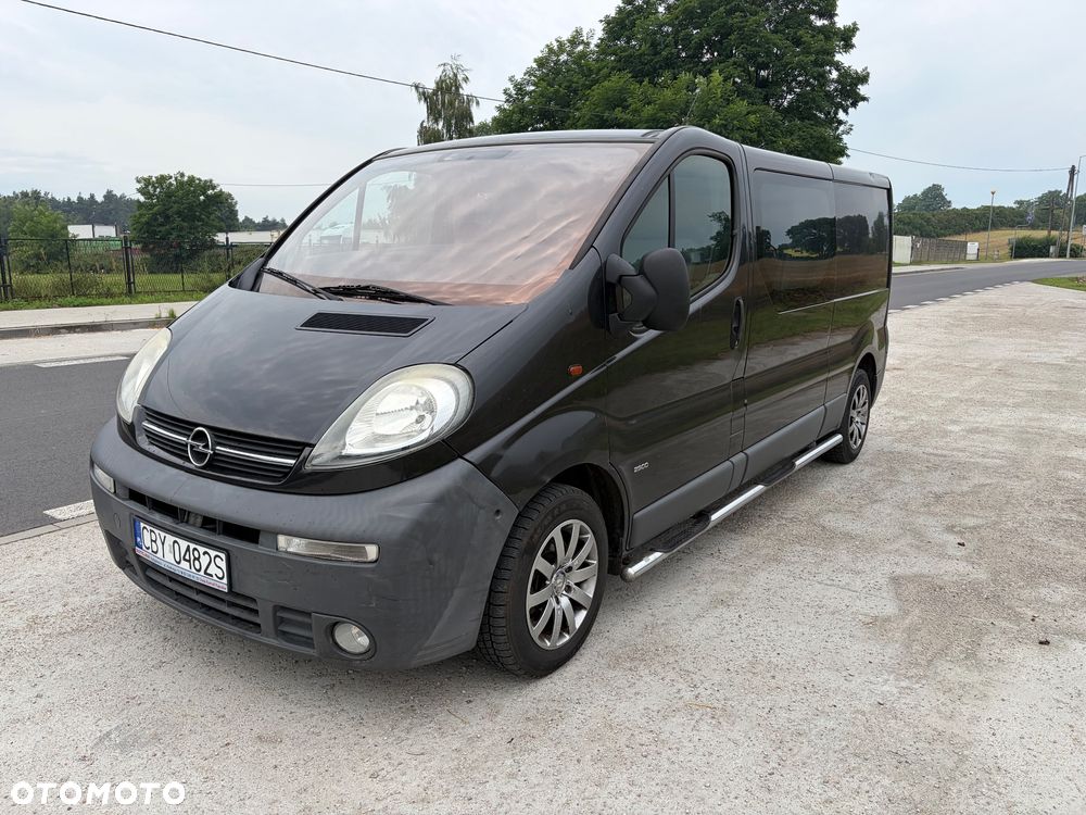 Opel Vivaro - 1