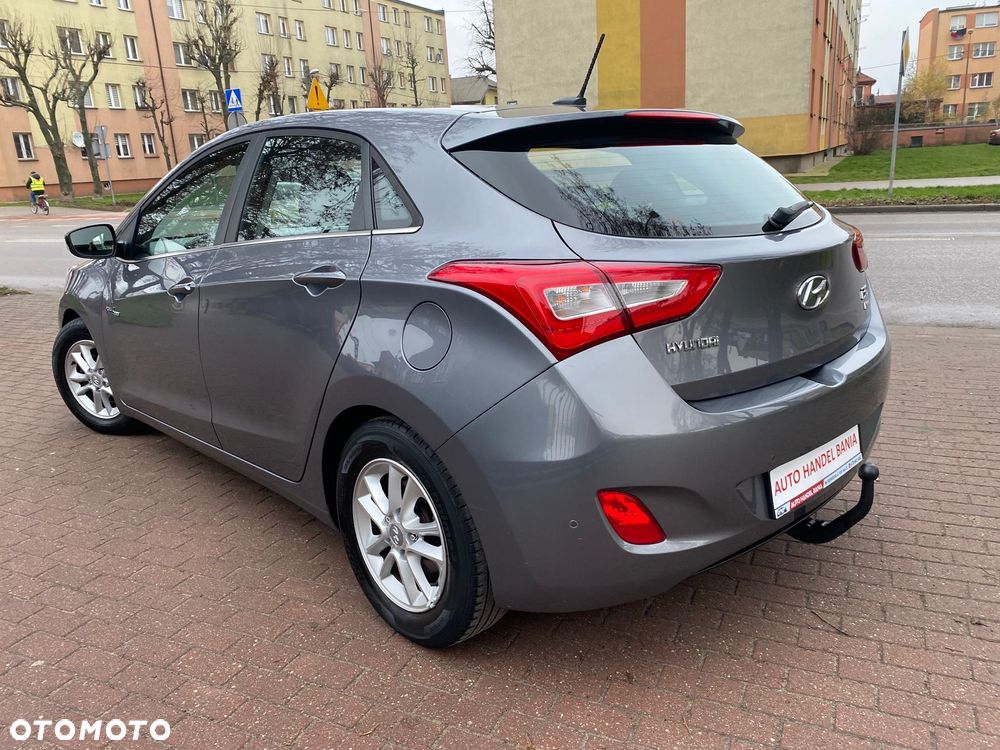 Hyundai i30 blue 1.6 GDI Trend - 32