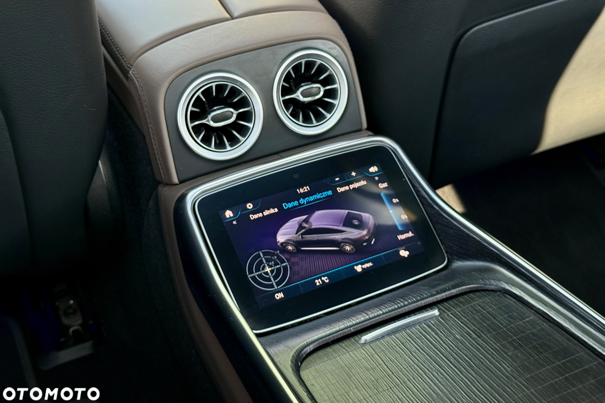 Mercedes-Benz AMG GT - 18
