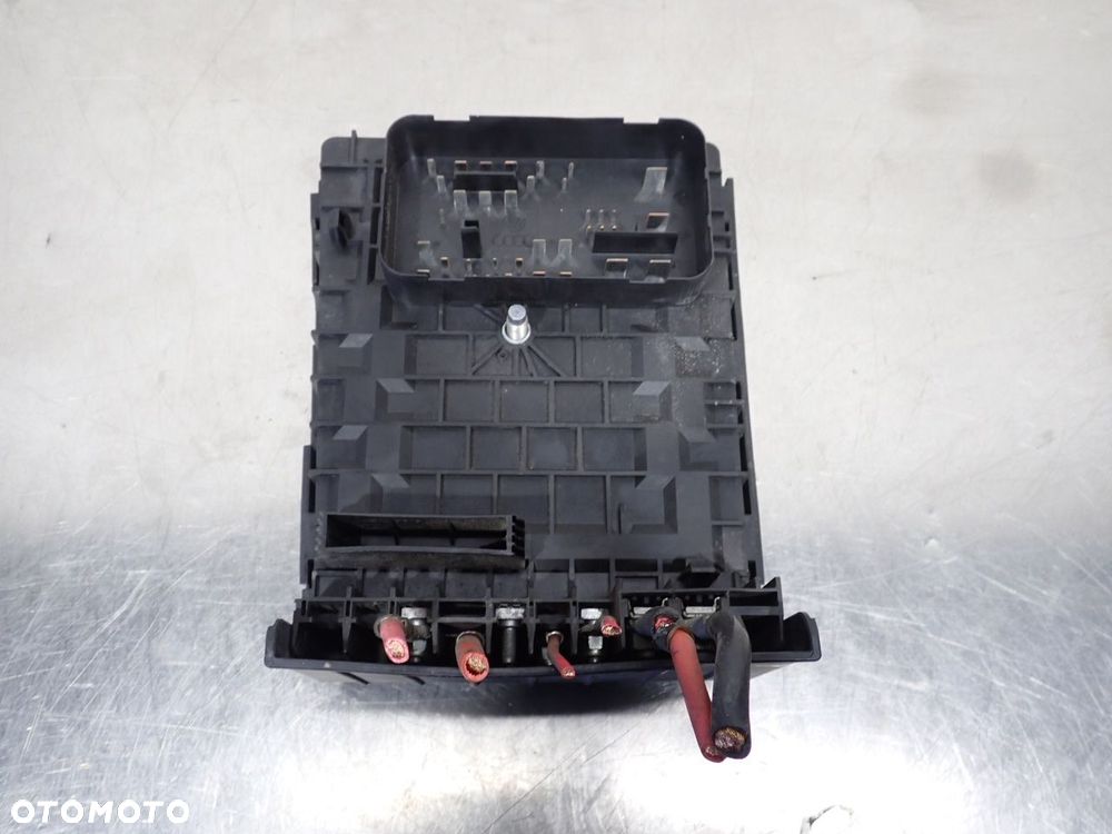 SKRZYNKA BEZPIECZNIKÓW SEAT LEON II  1K0937125A - 5