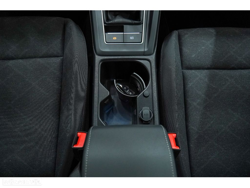 VW Golf Variant 2.0 TDi Life - 28