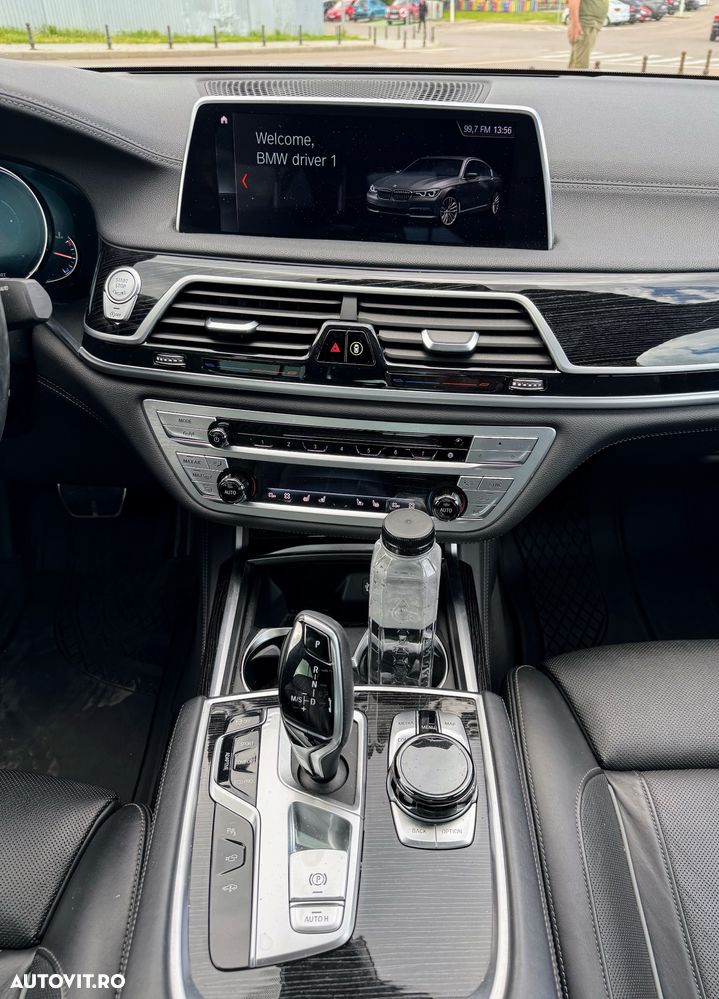 BMW Seria 7 - 10
