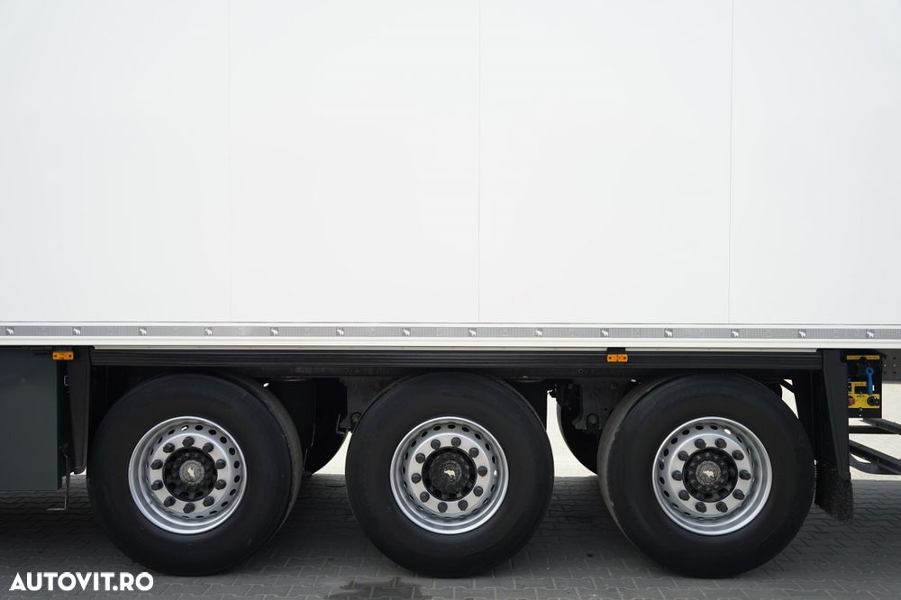 Schmitz Cargobull CAMION FRIGORIFER / TRANSPORT MAXIMA 1300 / AXĂ RIDICATĂ / COȘ PENTRU PALEȚI - 26