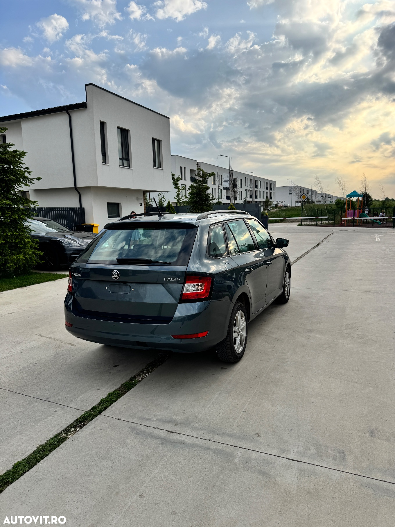 Skoda Fabia Combi 1.0 MPI Active - 8