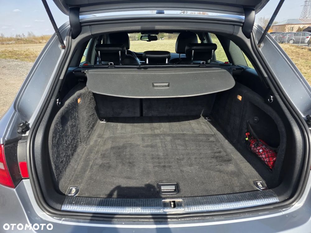 Audi A4 Avant - 8