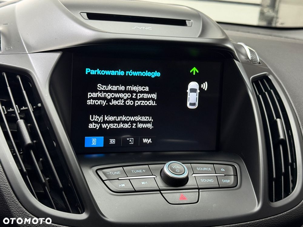 Ford Kuga 1.5 EcoBoost 2x4 Titanium - 21