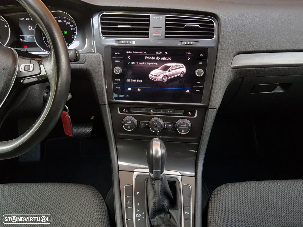 VW Golf Variant 1.6 TDi Confortline DSG - 17