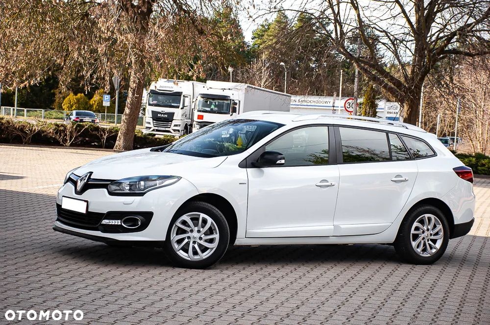 Renault Megane ENERGY TCe 115 Start & Stop Bose Edition - 4