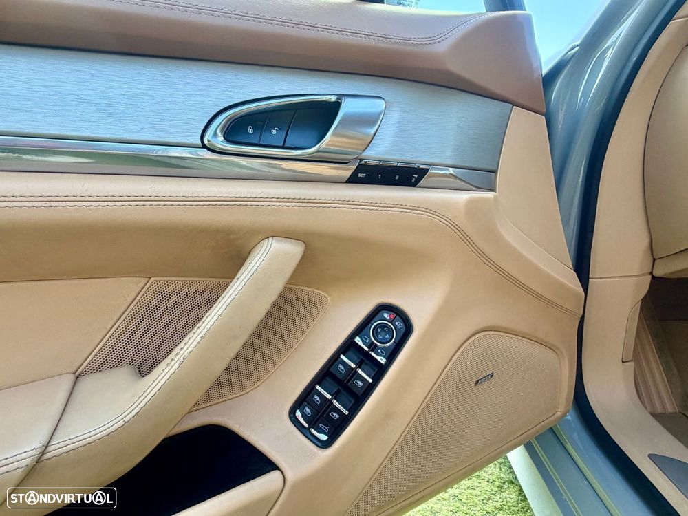 Porsche Panamera S Hybrid - 16