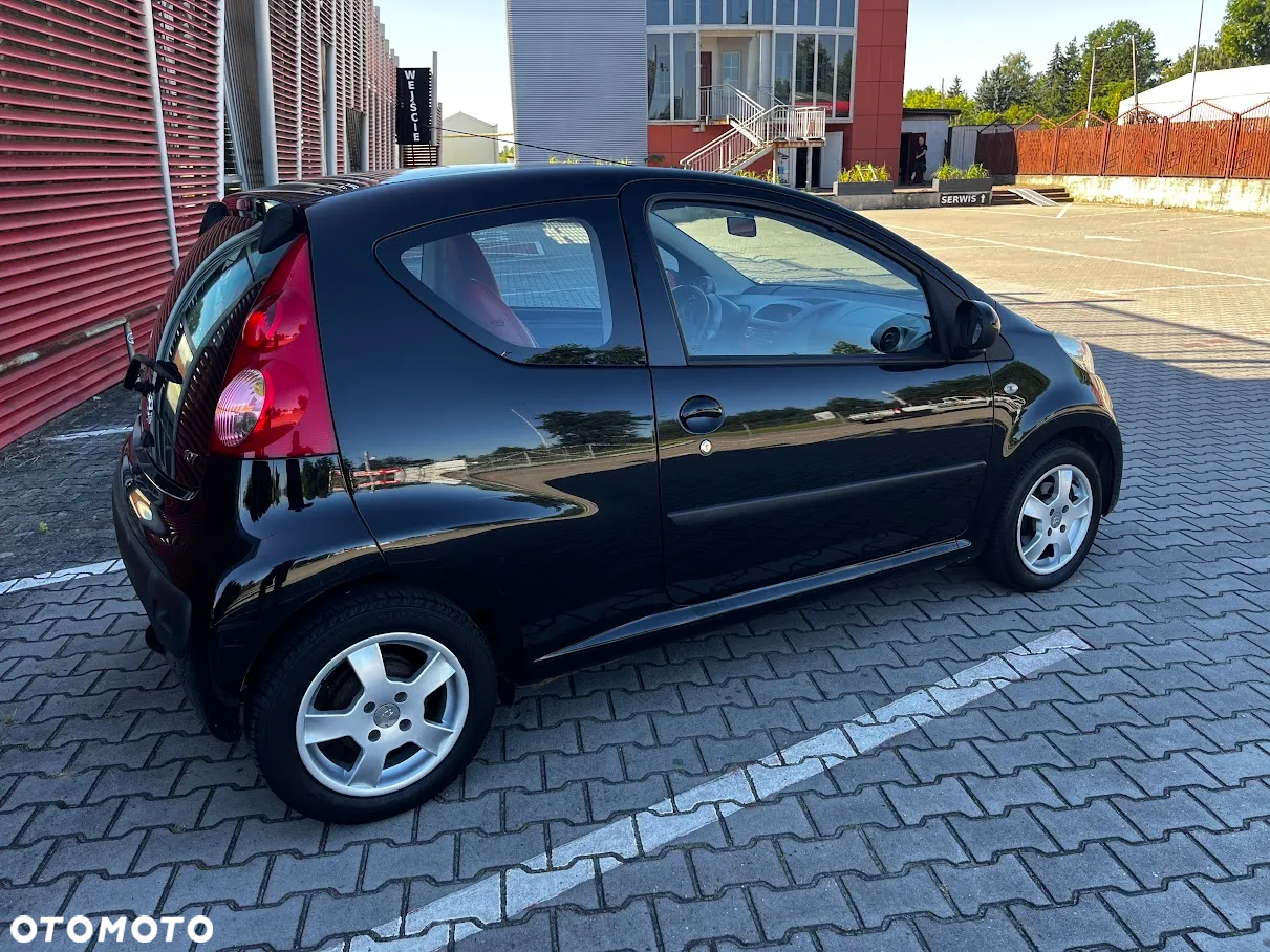 Peugeot 107 1.0 Trendy 2-Tronic - 7