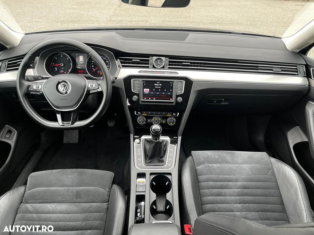 Volkswagen Passat - 13