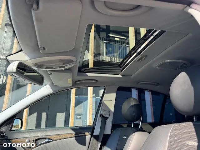 Mercedes-Benz Klasa E 55 AMG - 10