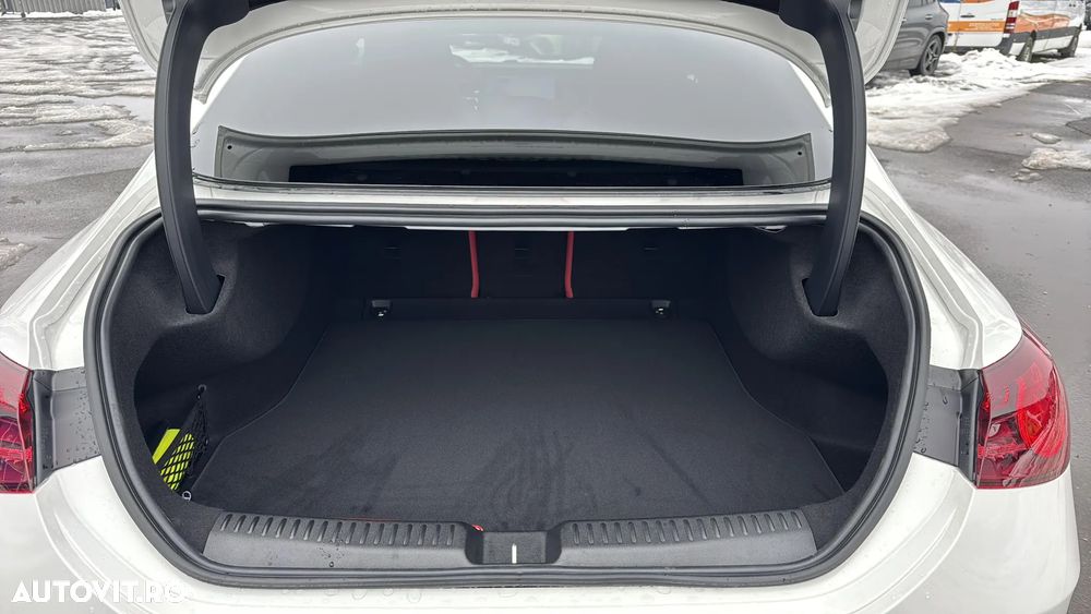 Mercedes-Benz CLA 200 - 16