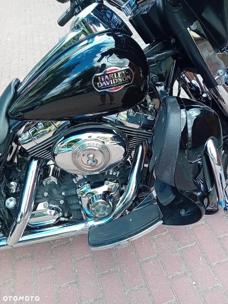 Harley-Davidson FLHTCU Ultra - 4