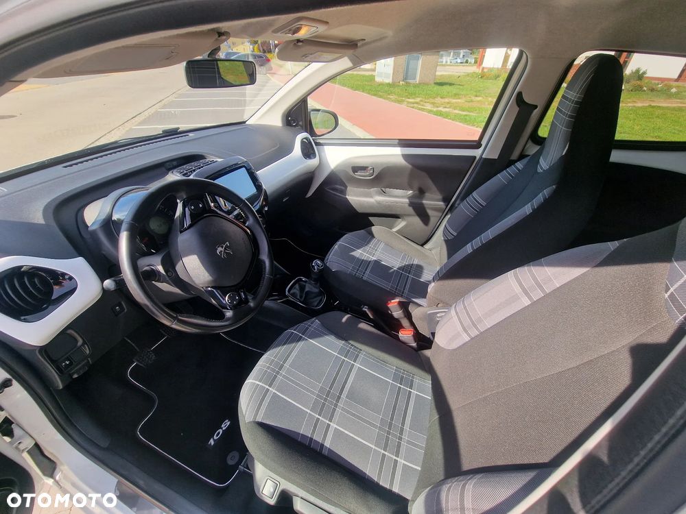Peugeot 108 - 12