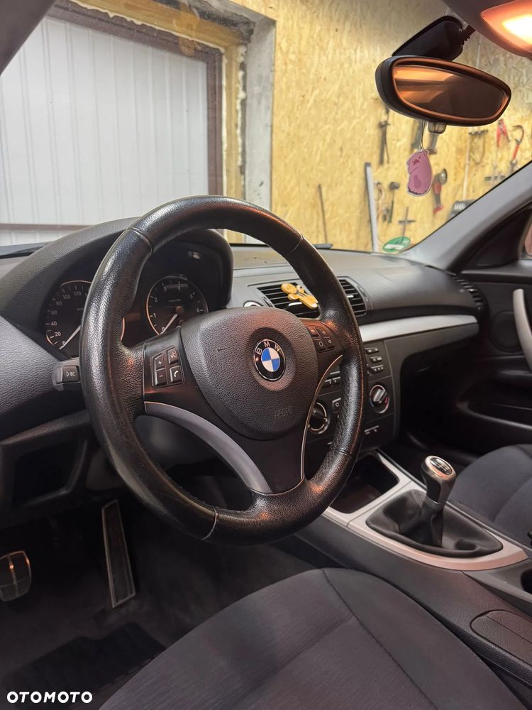 BMW Seria 1 116i - 6