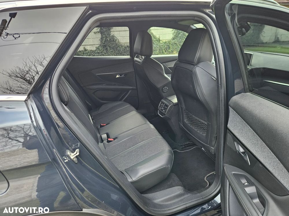 Peugeot 3008 1.2 PureTech Turbo S&S GT-Line - 16
